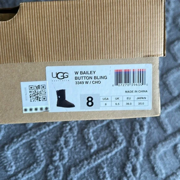 UGG Bailey Button Bling Boots size 8 - Picture 8 of 8